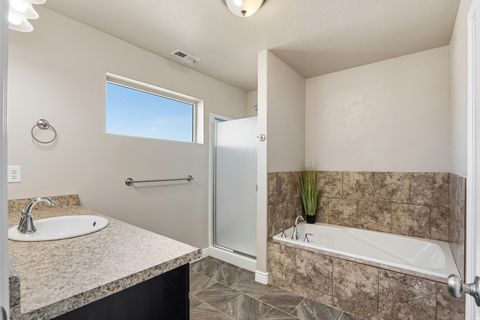 Tiny photo for 24 W APPLE SEED LN, Santaquin, UT 84655 (MLS # 2134261)