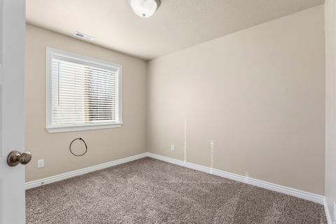 Tiny photo for 24 W APPLE SEED LN, Santaquin, UT 84655 (MLS # 2134261)