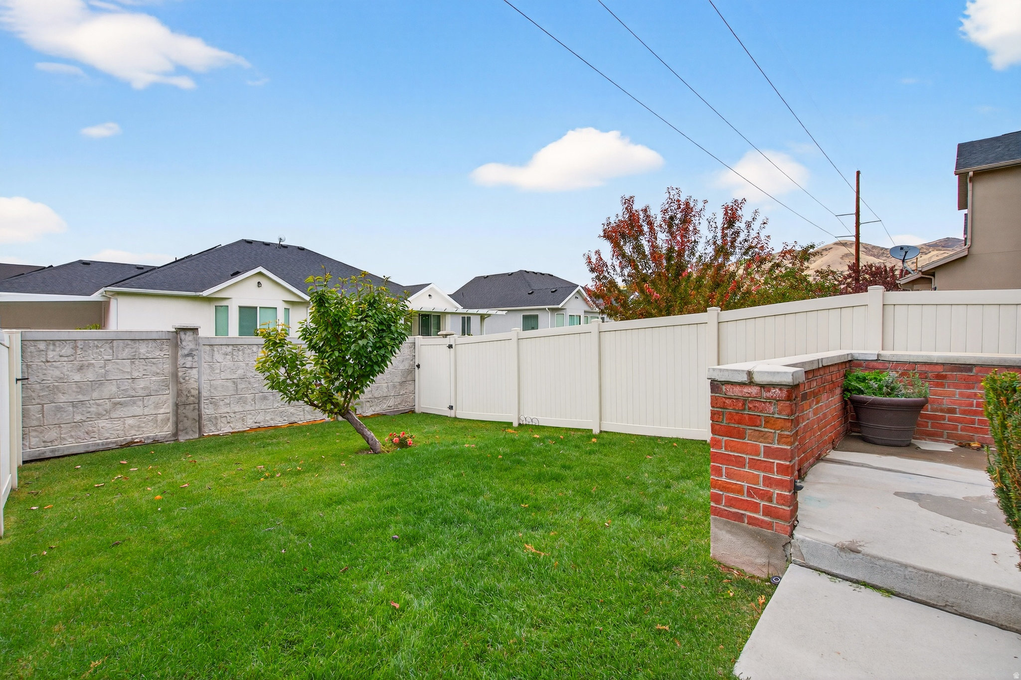 IVORY RIDGE - Residential