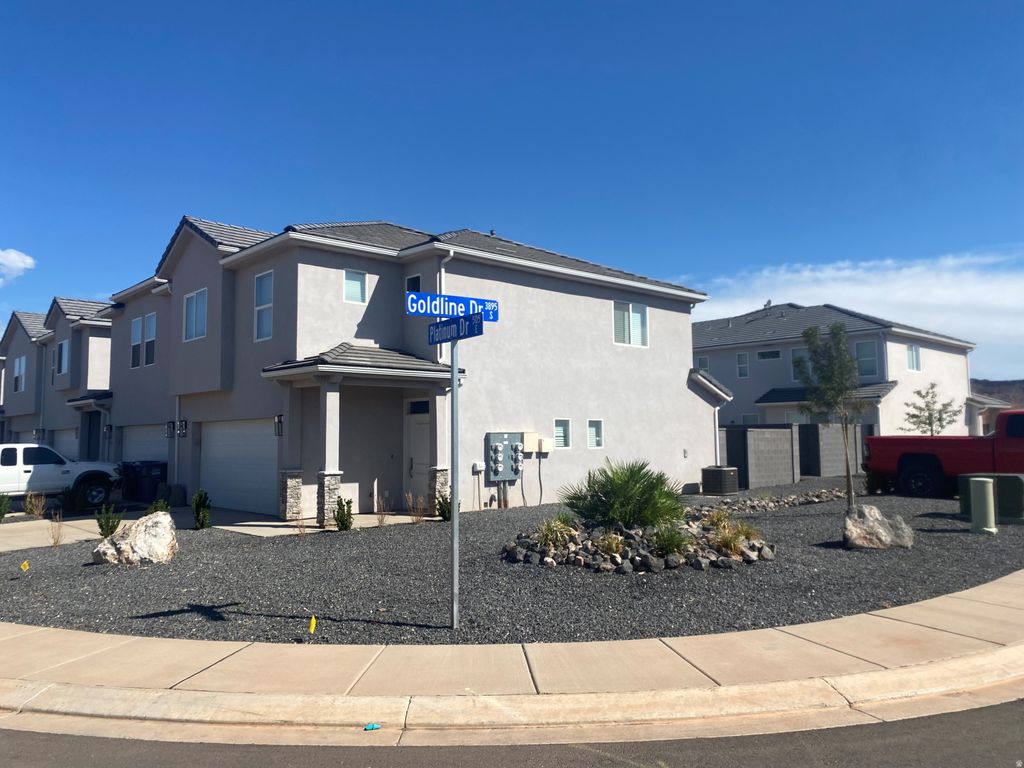 Photo of 3883 S PLATINUM DR, Saint George, UT 84790 (MLS # 2150254)