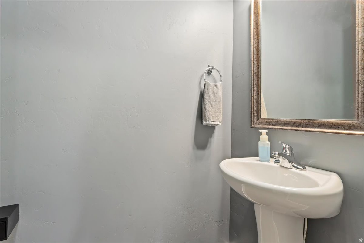 STANSBURY PLACE - Residential