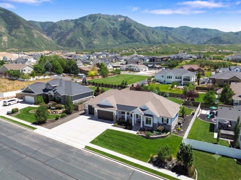 Tiny photo for 436 E 1220 S, Salem, UT 84653 (MLS # 2125706)