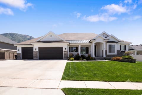 Tiny photo for 436 E 1220 S, Salem, UT 84653 (MLS # 2125706)