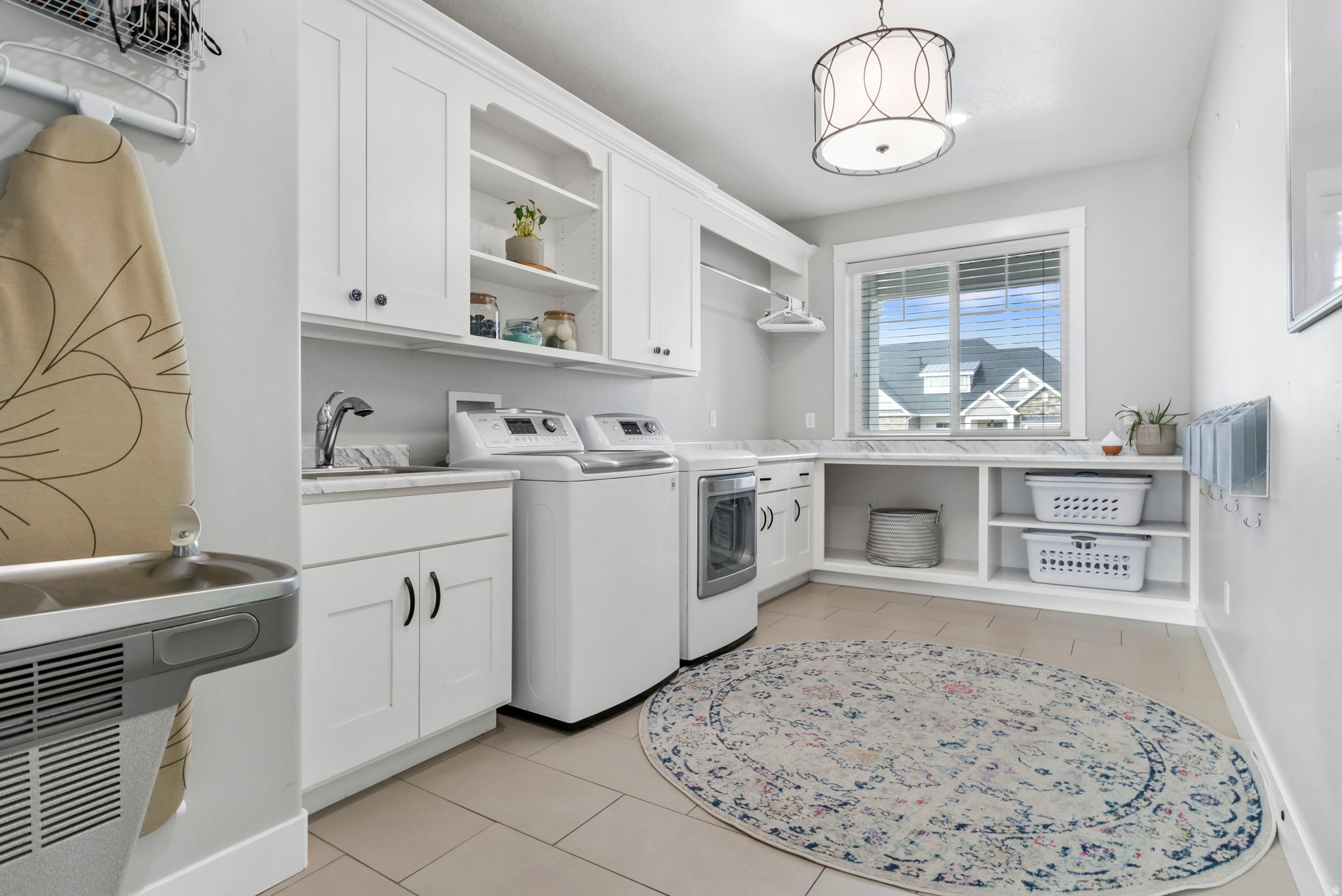 MOUNTAIN VIEW - Residential