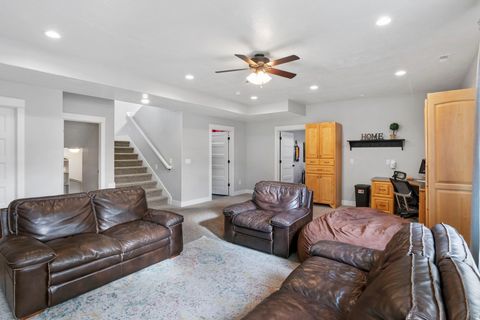 Tiny photo for 436 E 1220 S, Salem, UT 84653 (MLS # 2125706)