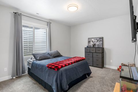 Tiny photo for 436 E 1220 S, Salem, UT 84653 (MLS # 2125706)