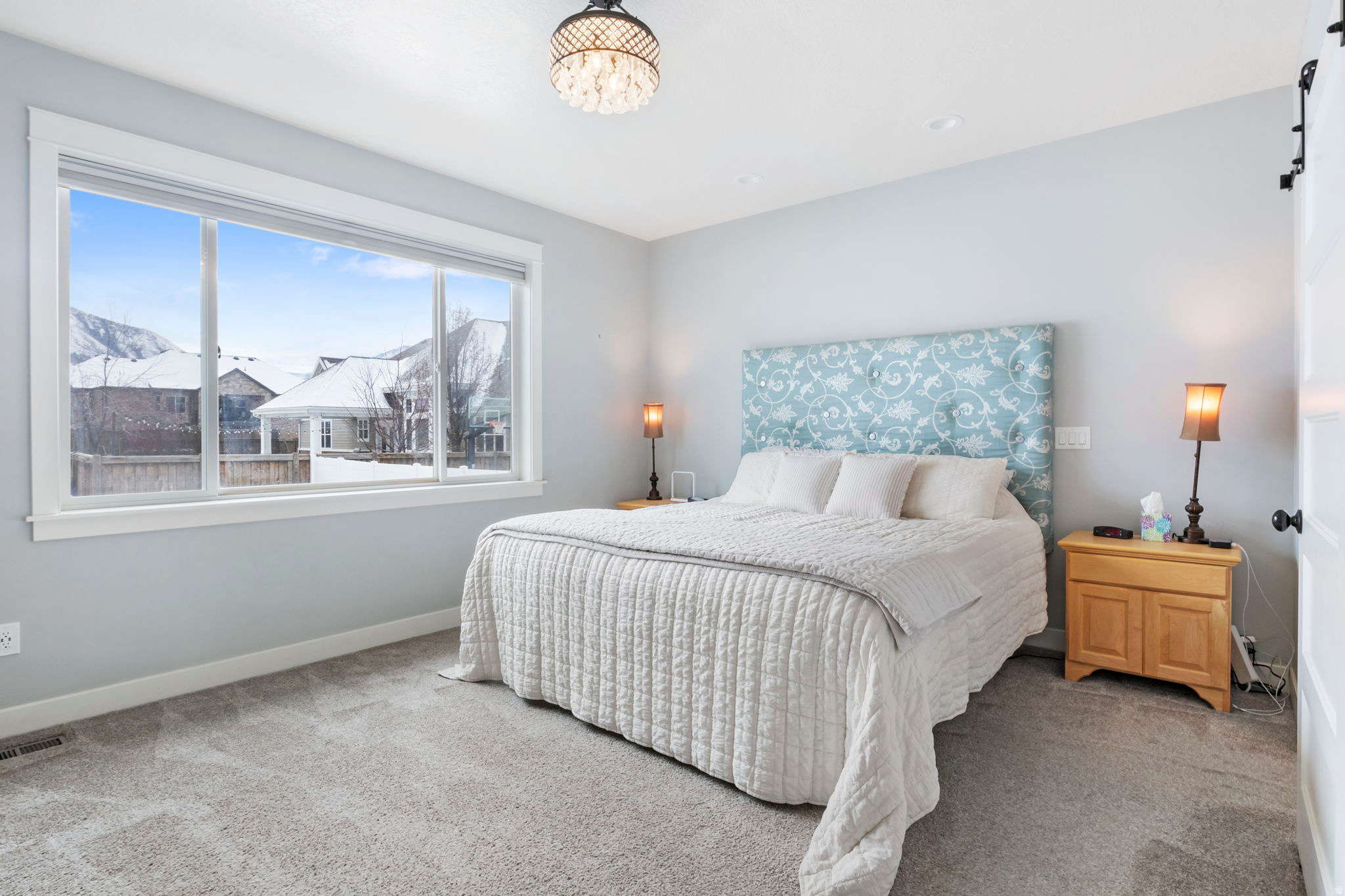 MOUNTAIN VIEW - Residential