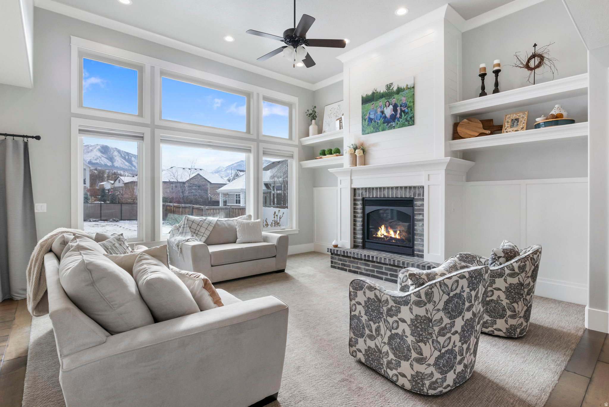 MOUNTAIN VIEW - Residential