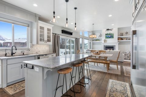 Tiny photo for 436 E 1220 S, Salem, UT 84653 (MLS # 2125706)