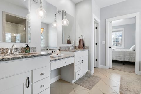 Tiny photo for 436 E 1220 S, Salem, UT 84653 (MLS # 2125706)