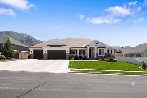 Tiny photo for 436 E 1220 S, Salem, UT 84653 (MLS # 2125706)