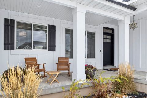 Tiny photo for 436 E 1220 S, Salem, UT 84653 (MLS # 2125706)