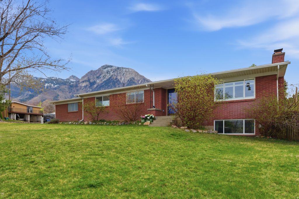 Photo of 3270 E MAJESTIC DR, Salt Lake City, UT 84124 (MLS # 2145451)
