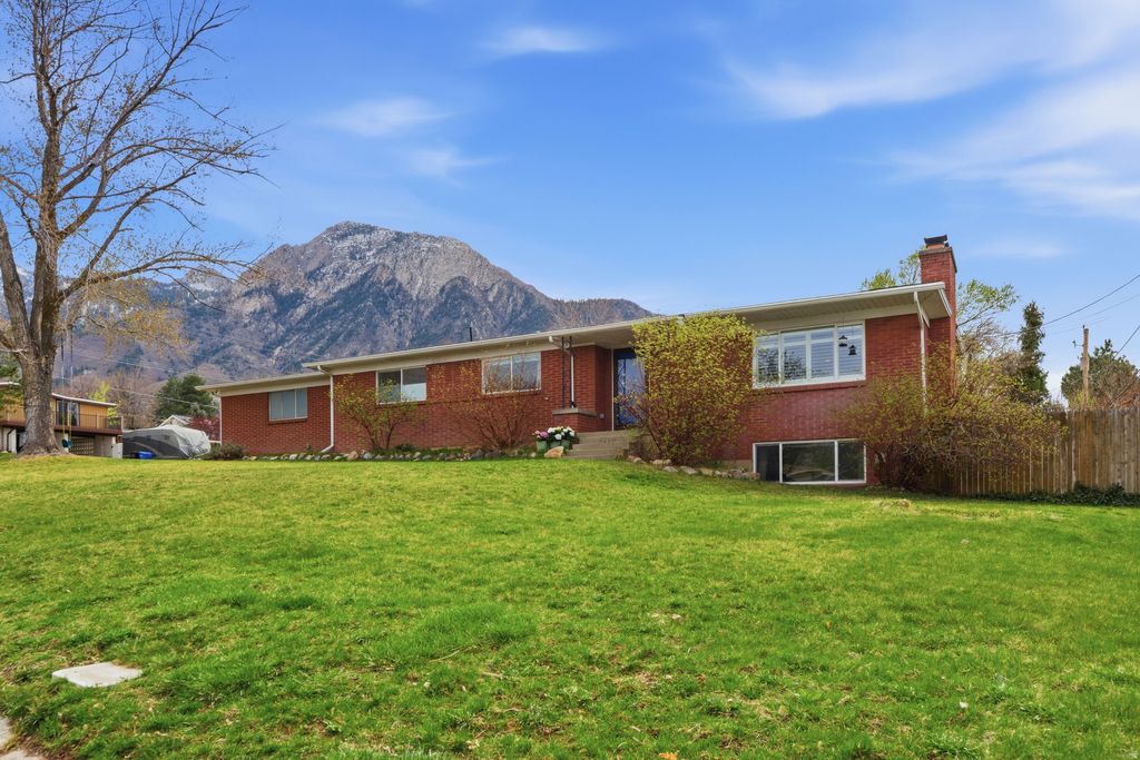 Photo of 3270 E MAJESTIC DR, Salt Lake City, UT 84124 (MLS # 2145451)