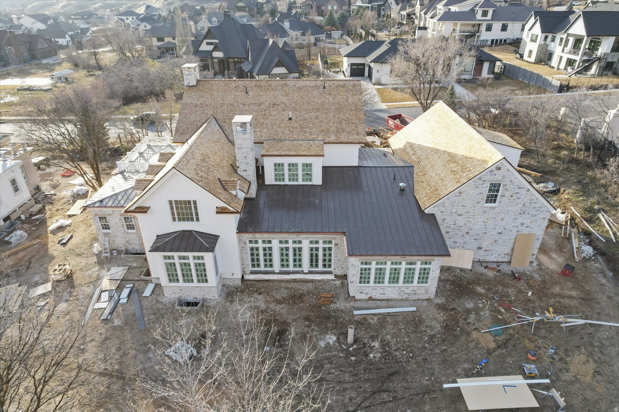 ELKRIDGE LUXURY ESTATES - Residential