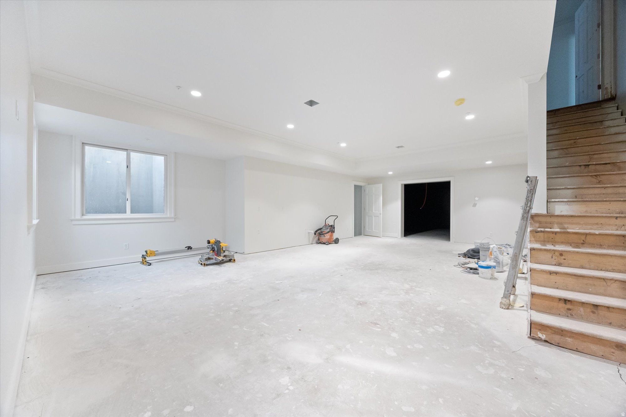 ELKRIDGE LUXURY ESTATES - Residential