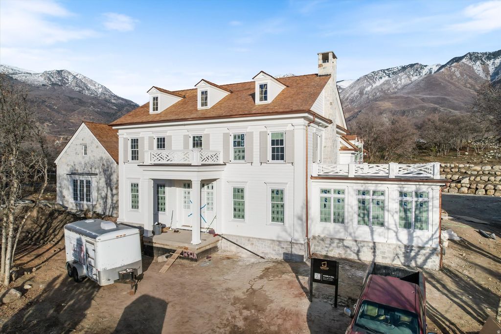 Photo of 1292 N ELKRIDGE LN, Alpine, UT 84004 (MLS # 2135771)