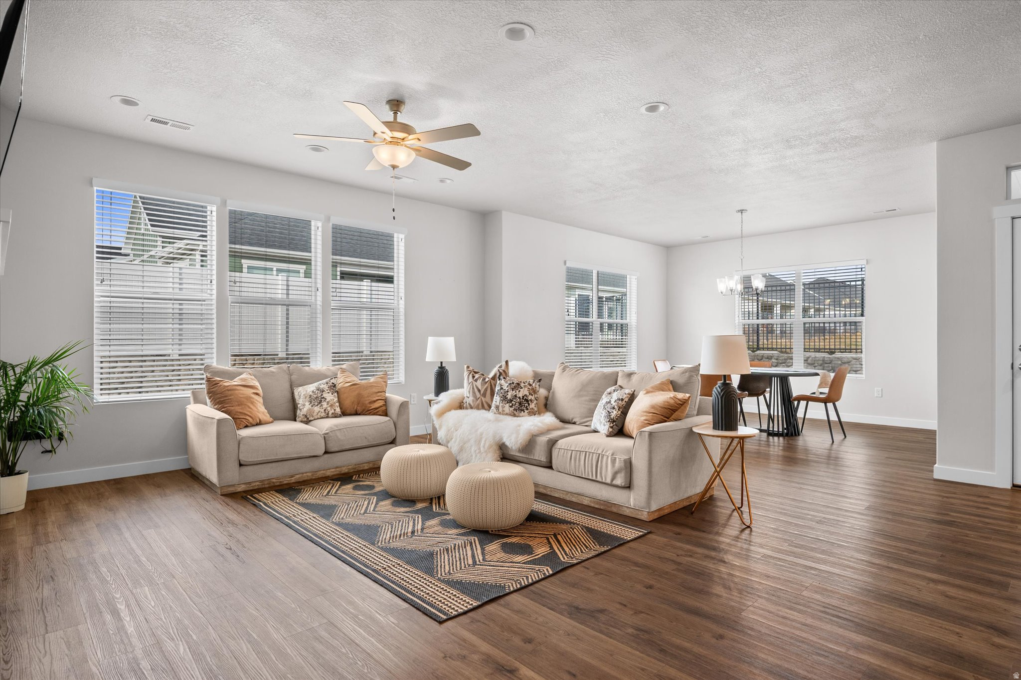 BLUFF VIEW - Residential