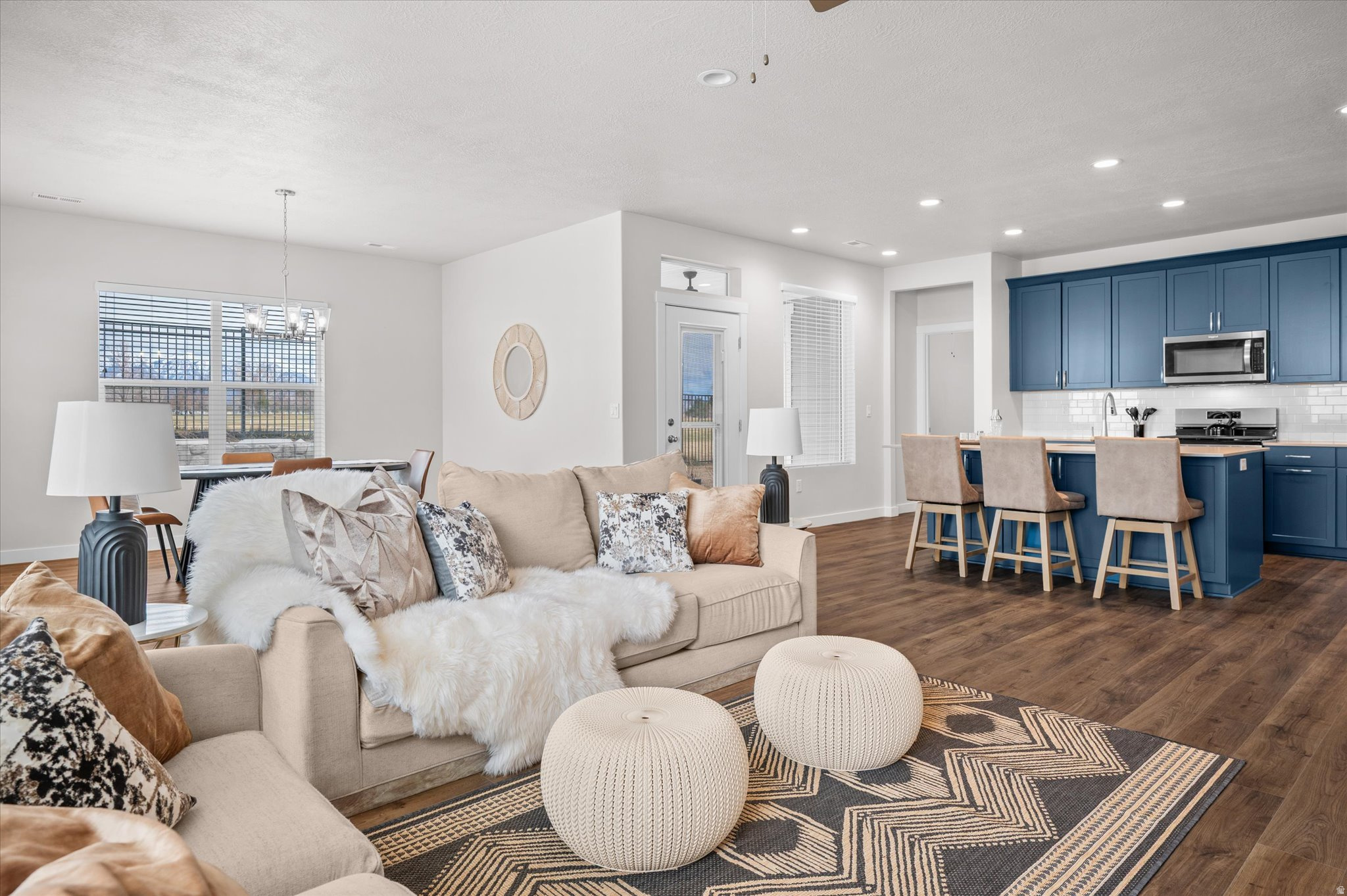 BLUFF VIEW - Residential