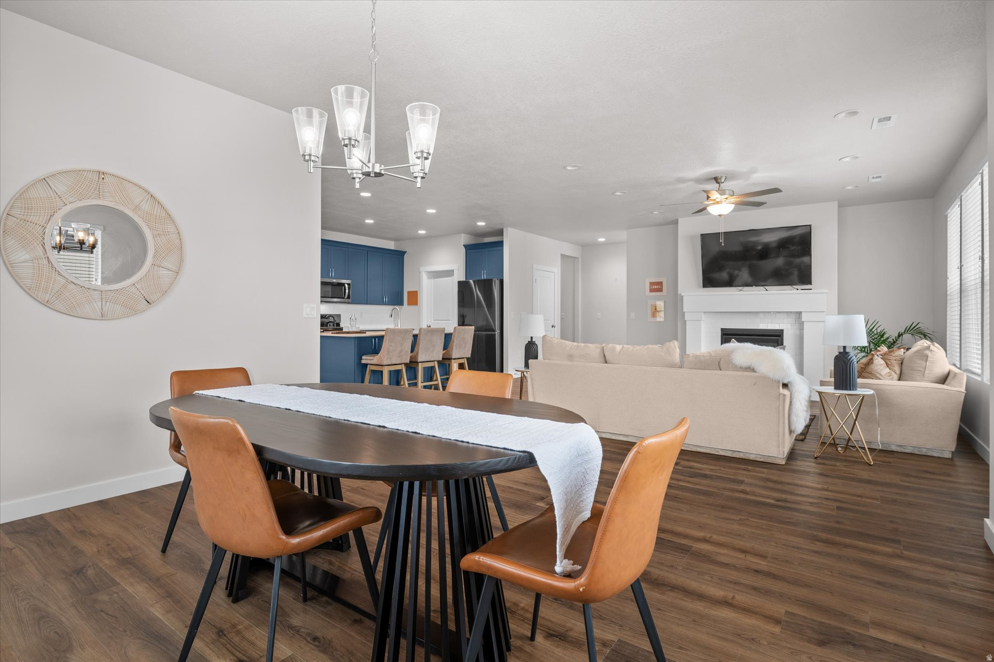 BLUFF VIEW - Residential