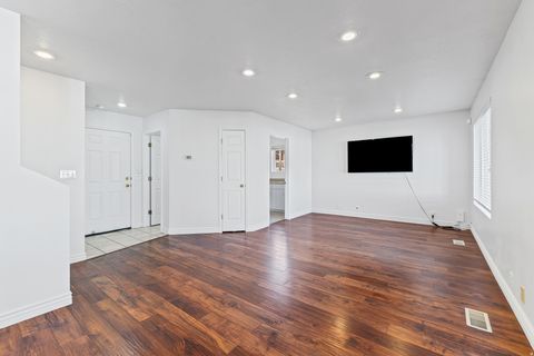 Tiny photo for 2803 E EVERGREEN AVE S, Millcreek, UT 84109 (MLS # 2138388)