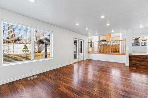 Tiny photo for 2803 E EVERGREEN AVE S, Millcreek, UT 84109 (MLS # 2138388)