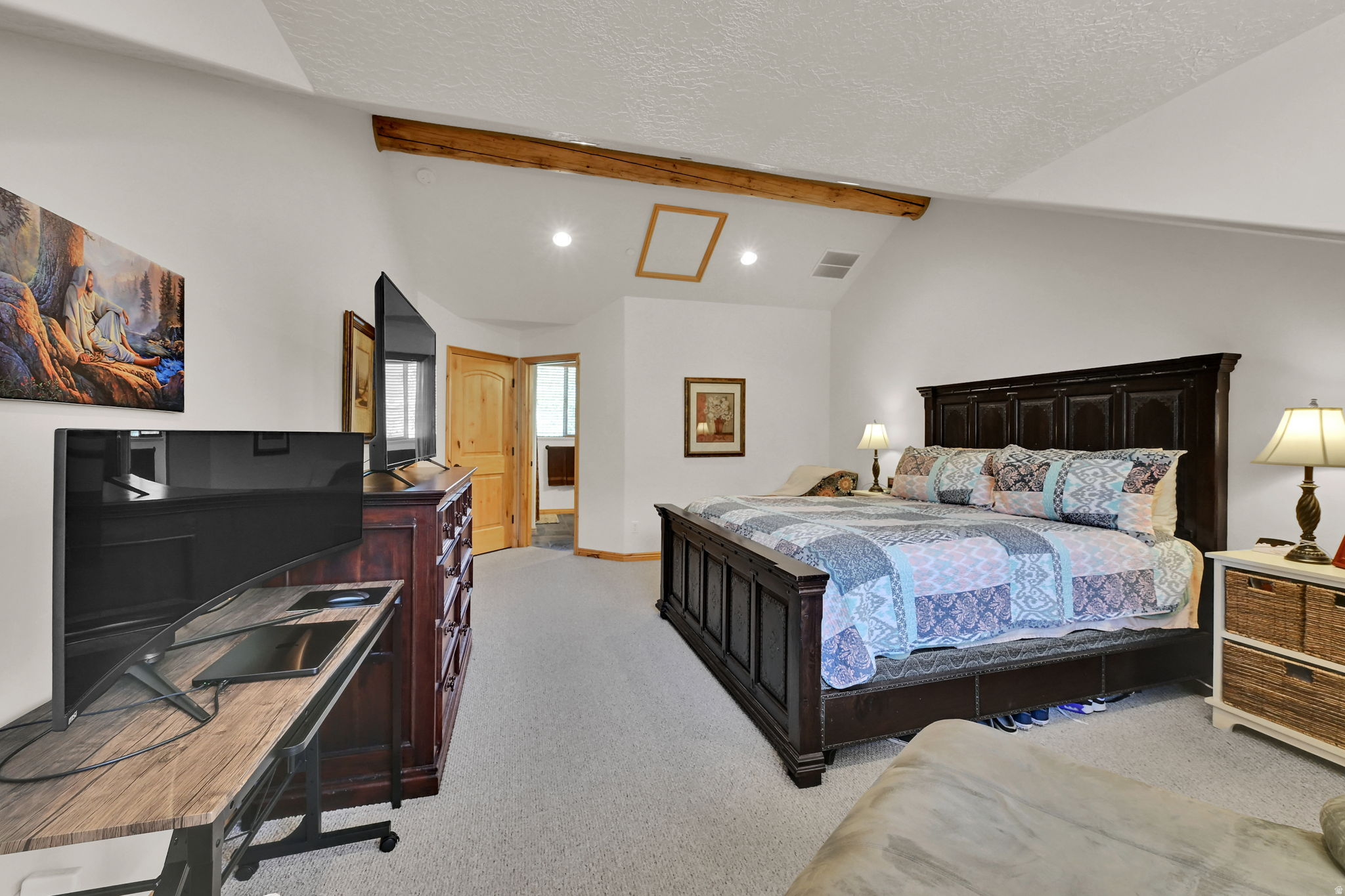 MOOSE HOLLOW - Residential