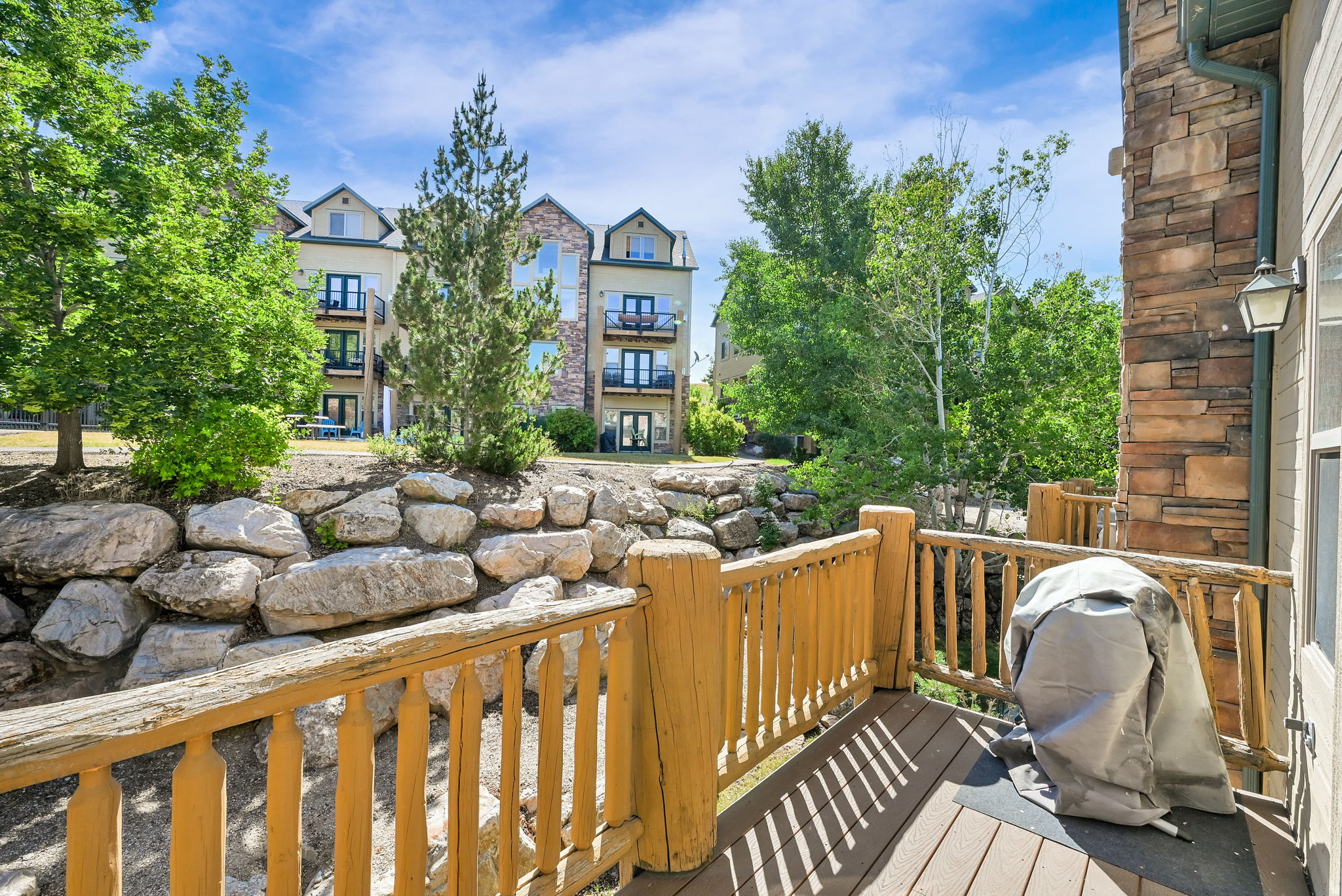 MOOSE HOLLOW - Residential