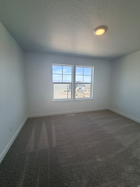 Tiny photo for 3329 ZIGZAG HERON DR S #802, Saratoga Springs, UT 84045 (MLS # 2148964)