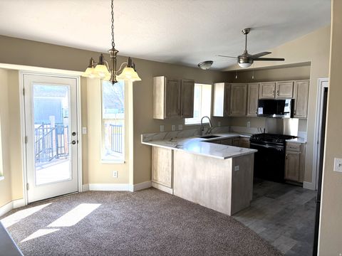 Tiny photo for 2959 S SUNOAK CIR, West Valley City, UT 84128 (MLS # 2141888)