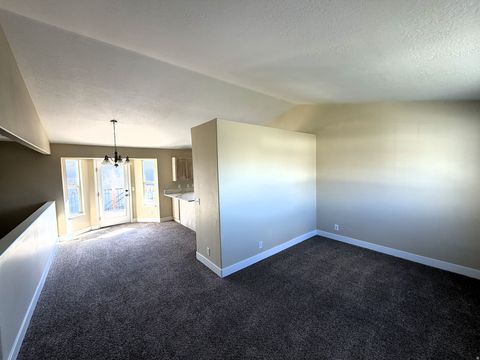 Tiny photo for 2959 S SUNOAK CIR, West Valley City, UT 84128 (MLS # 2141888)