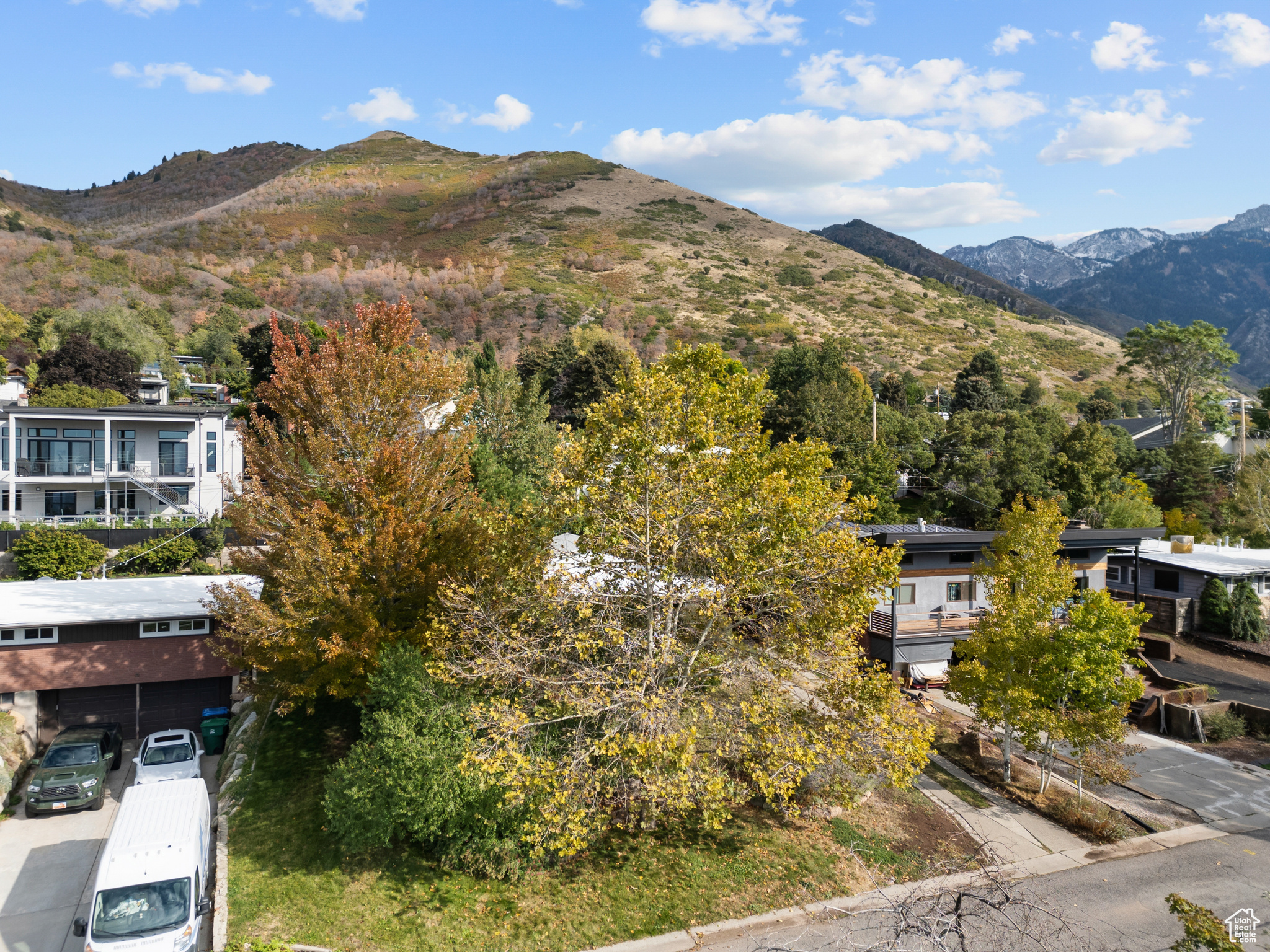 EASTWOOD HILLS - Residential