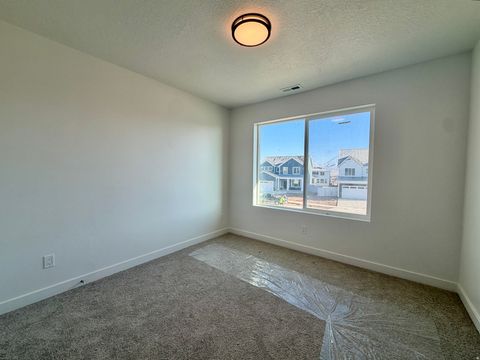 Tiny photo for 2989 N LONE PINE ST #633, Eagle Mountain, UT 84005 (MLS # 2133032)
