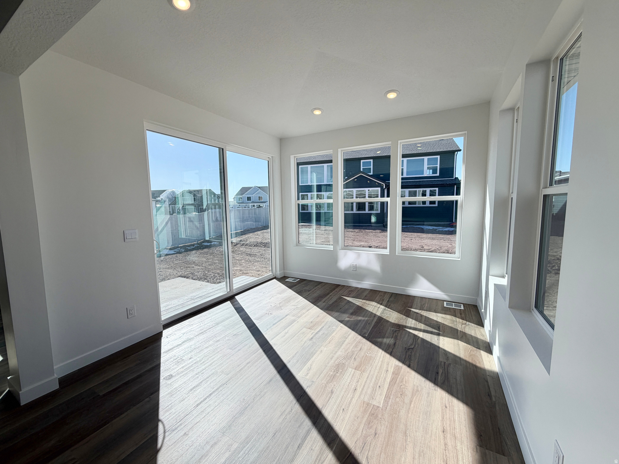 FIREFLY - Residential