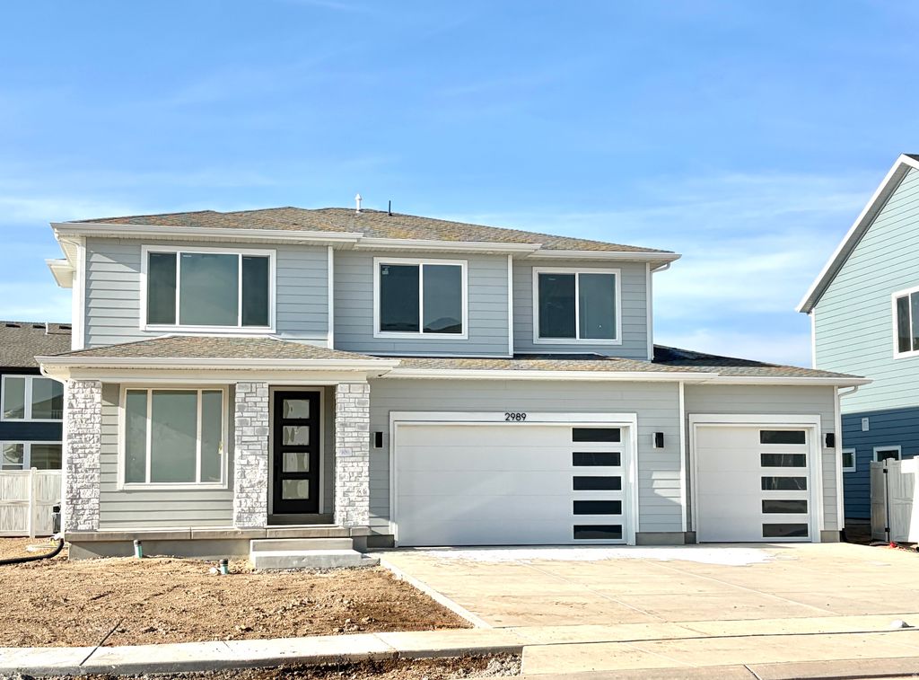 Photo of 2989 N LONE PINE ST #633, Eagle Mountain, UT 84005 (MLS # 2133032)