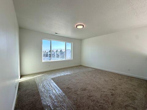Tiny photo for 2989 N LONE PINE ST #633, Eagle Mountain, UT 84005 (MLS # 2133032)