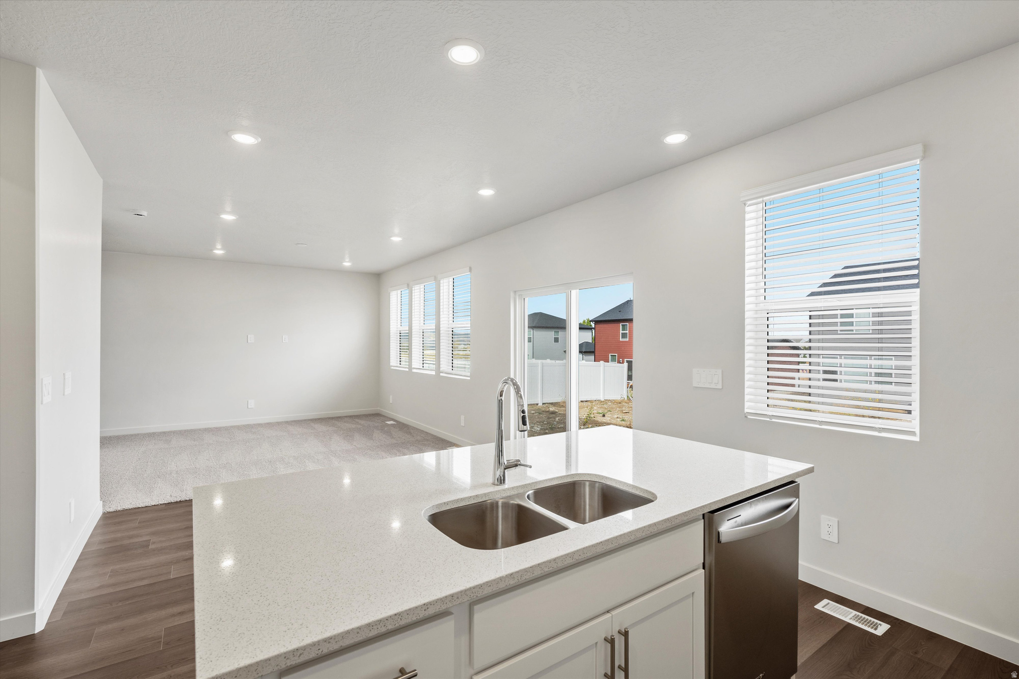 VISTA MEADOWS - Residential