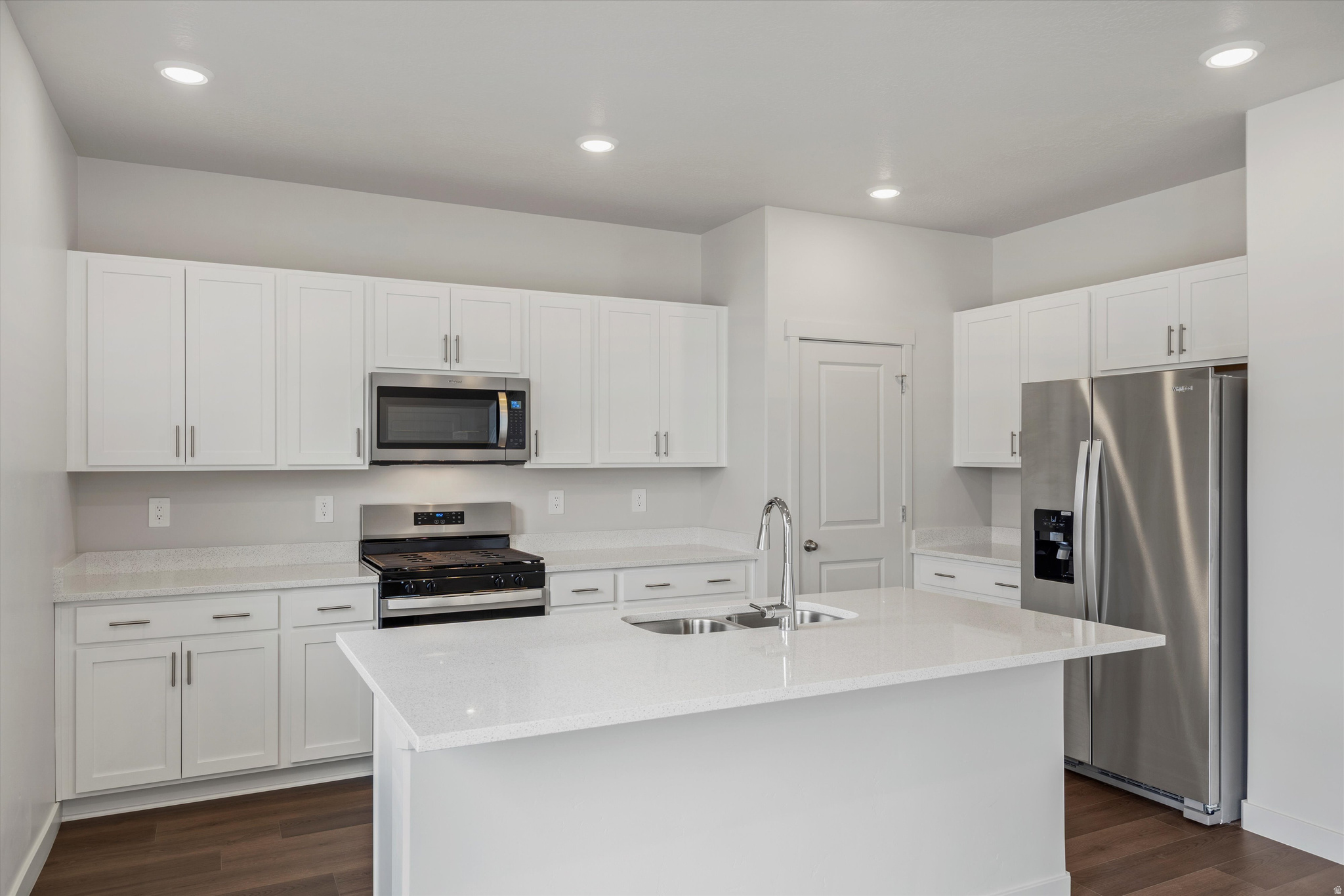 VISTA MEADOWS - Residential