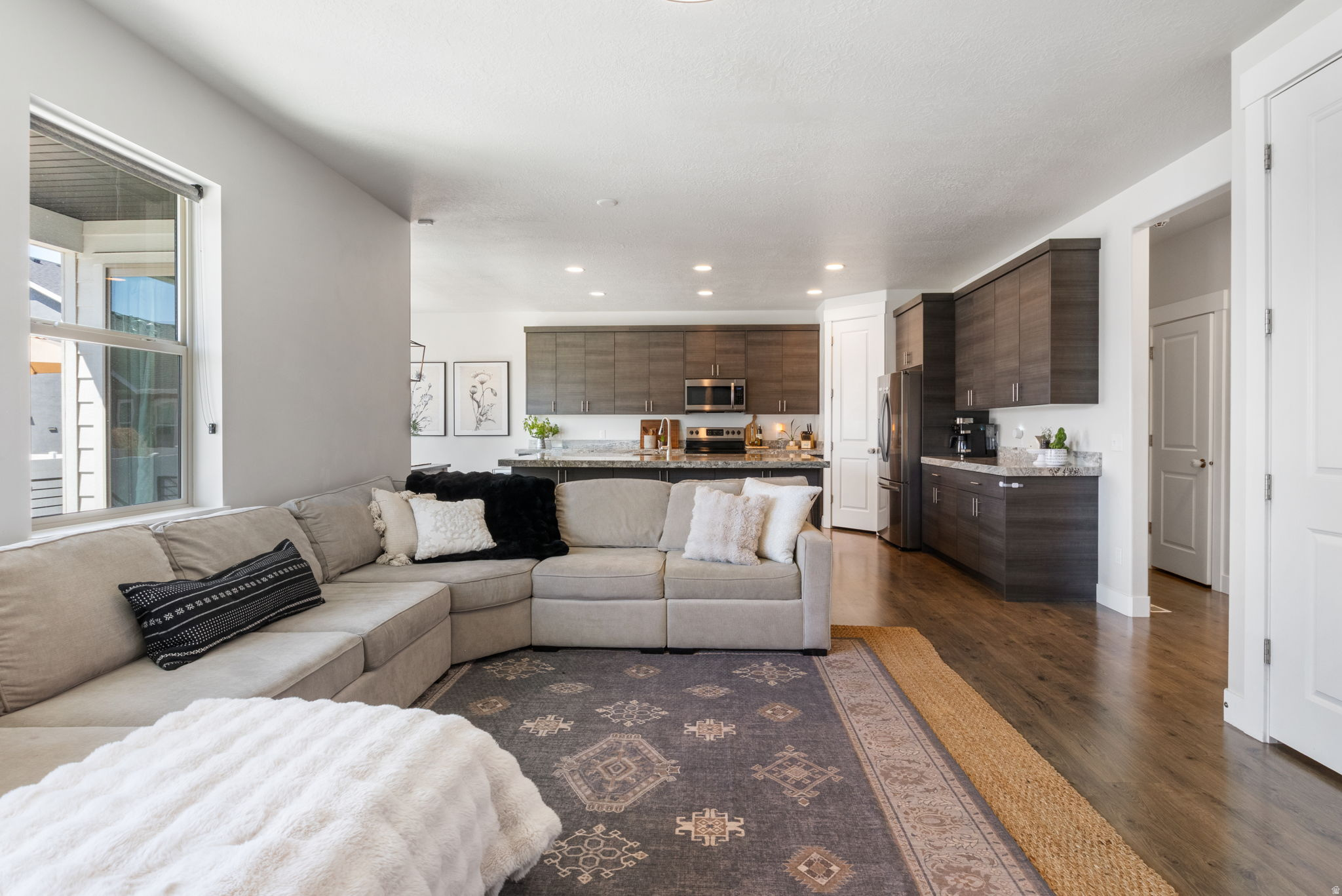DAPPLE GRAY TRAILS - Residential