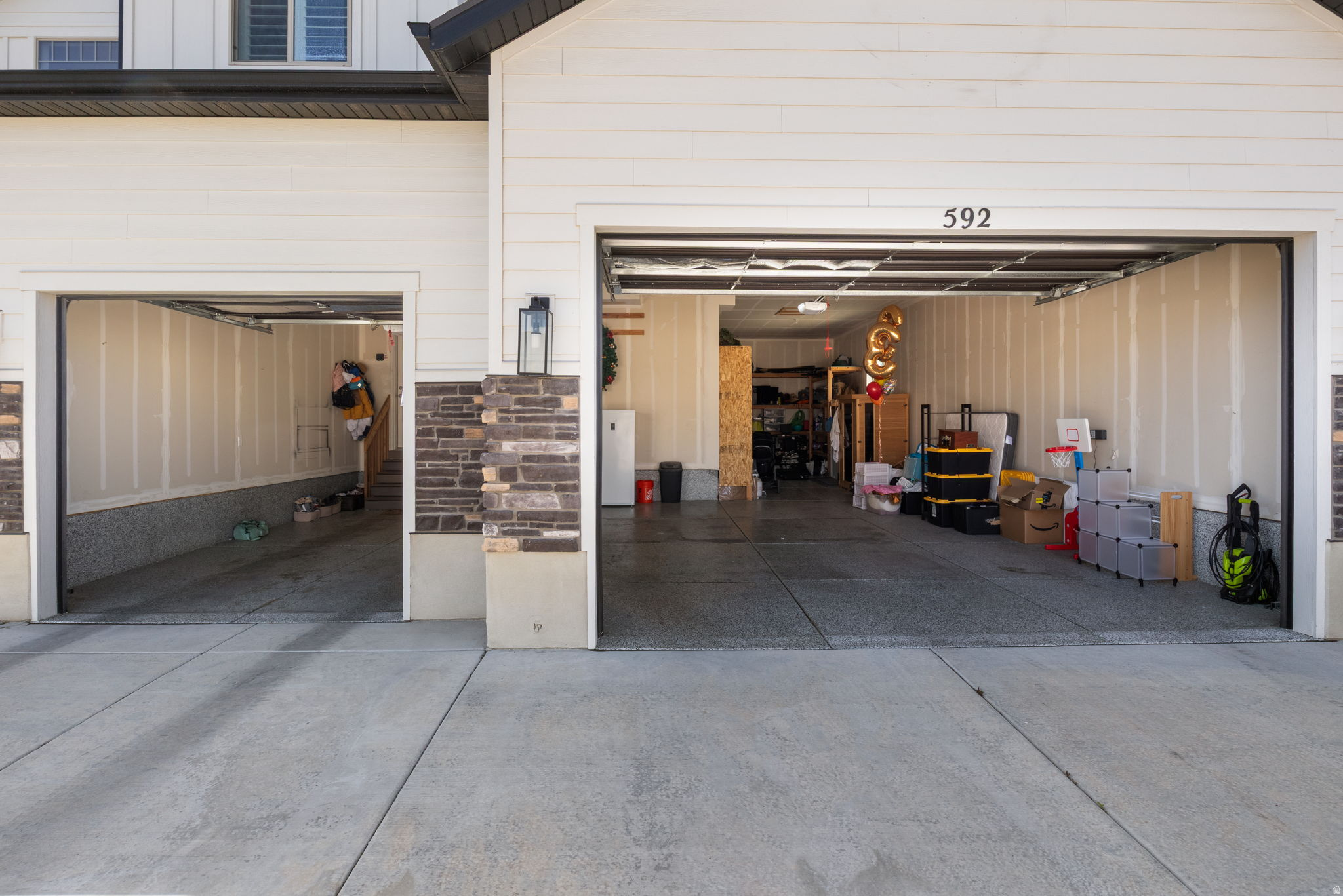 DAPPLE GRAY TRAILS - Residential