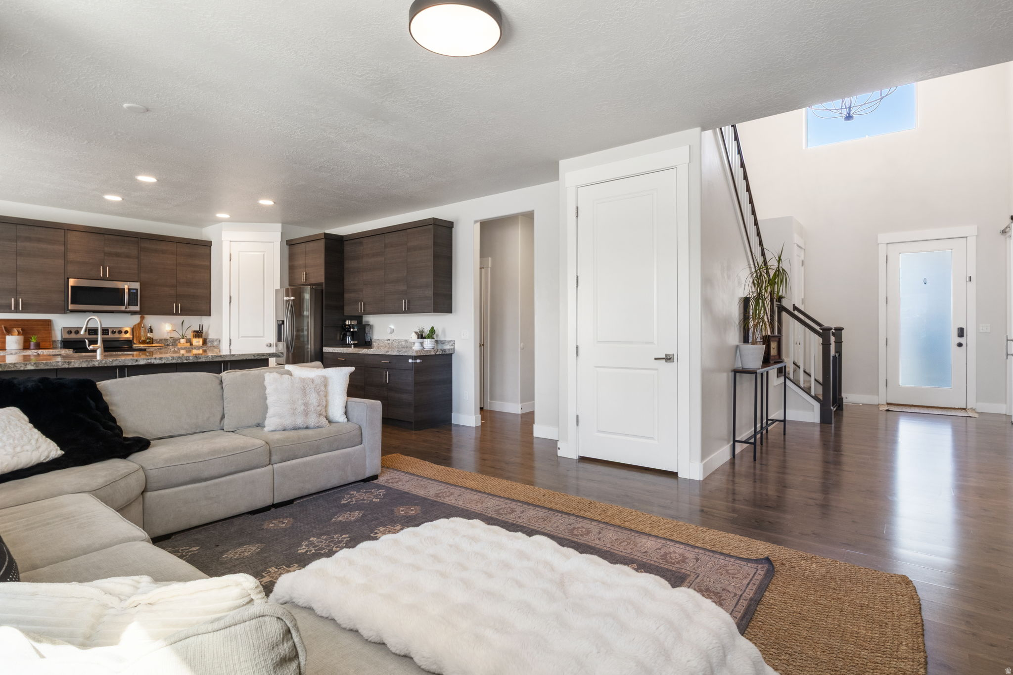 DAPPLE GRAY TRAILS - Residential