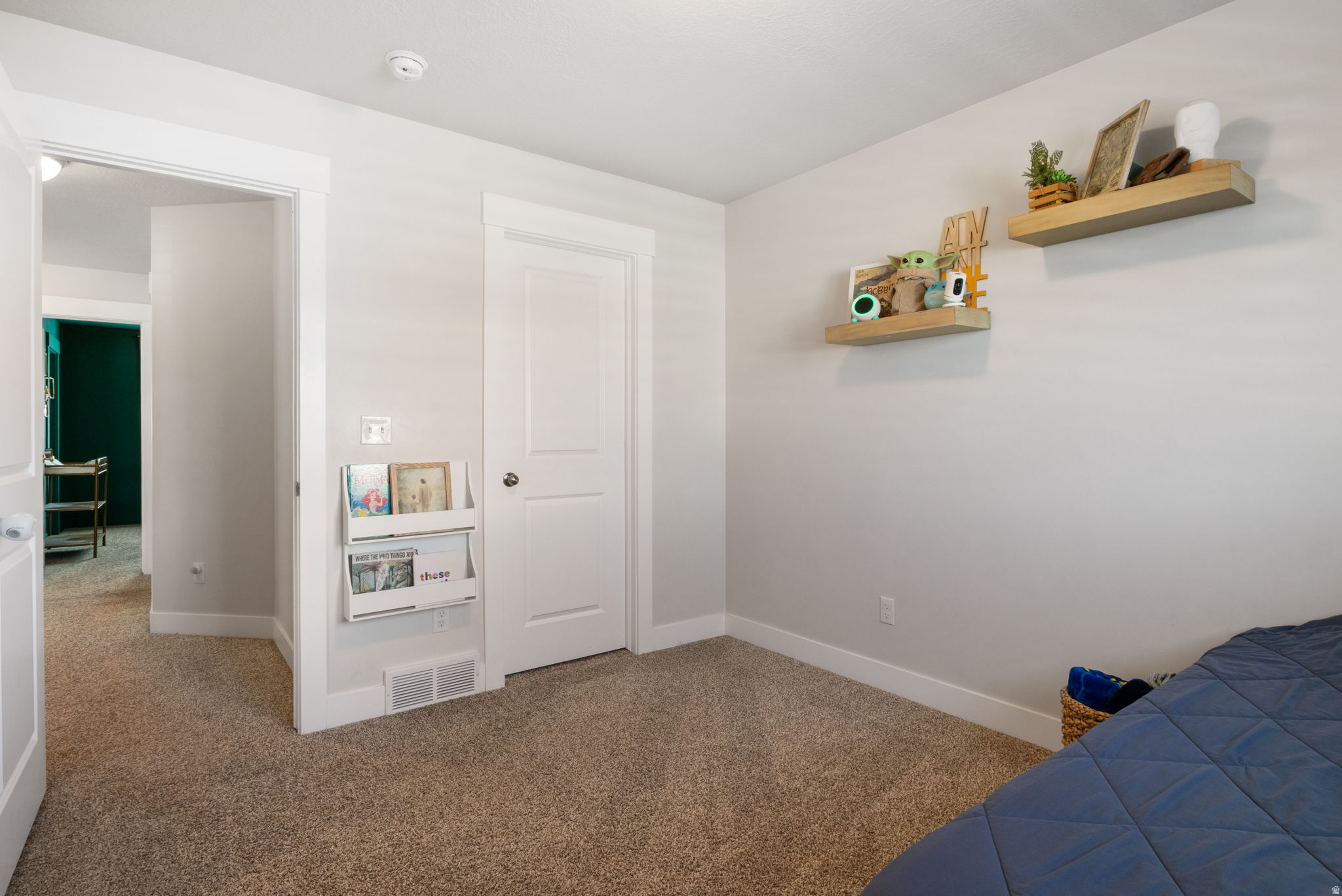 DAPPLE GRAY TRAILS - Residential
