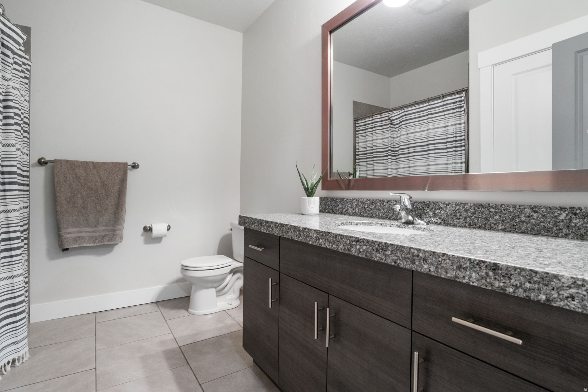DAPPLE GRAY TRAILS - Residential