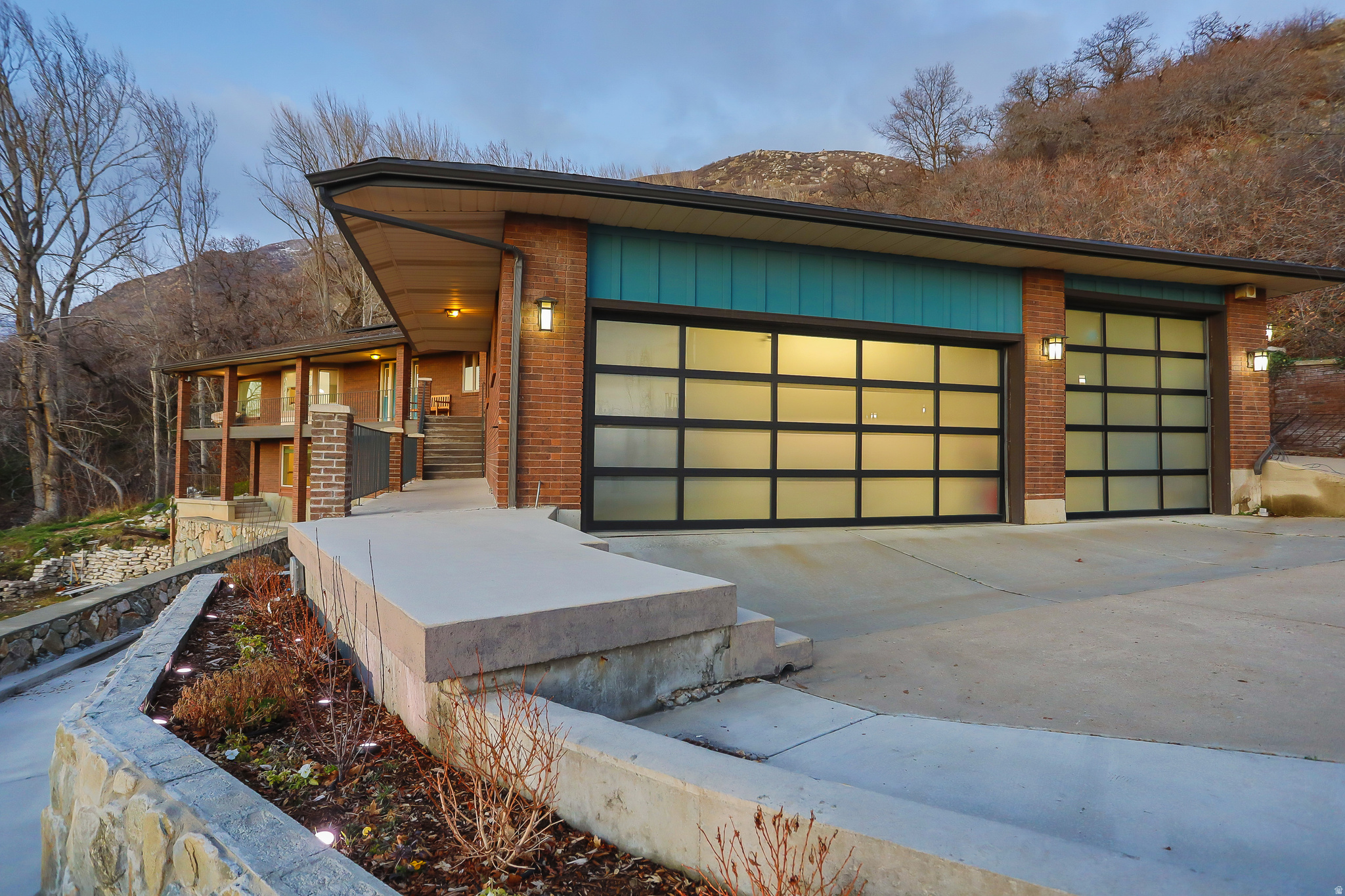 WOODLAND SPRINGS - Residential