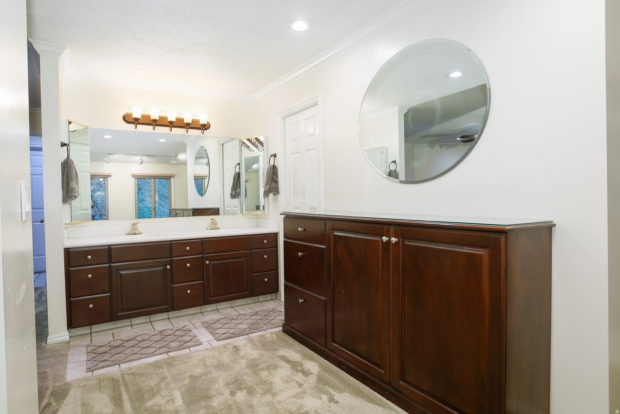 WOODLAND SPRINGS - Residential