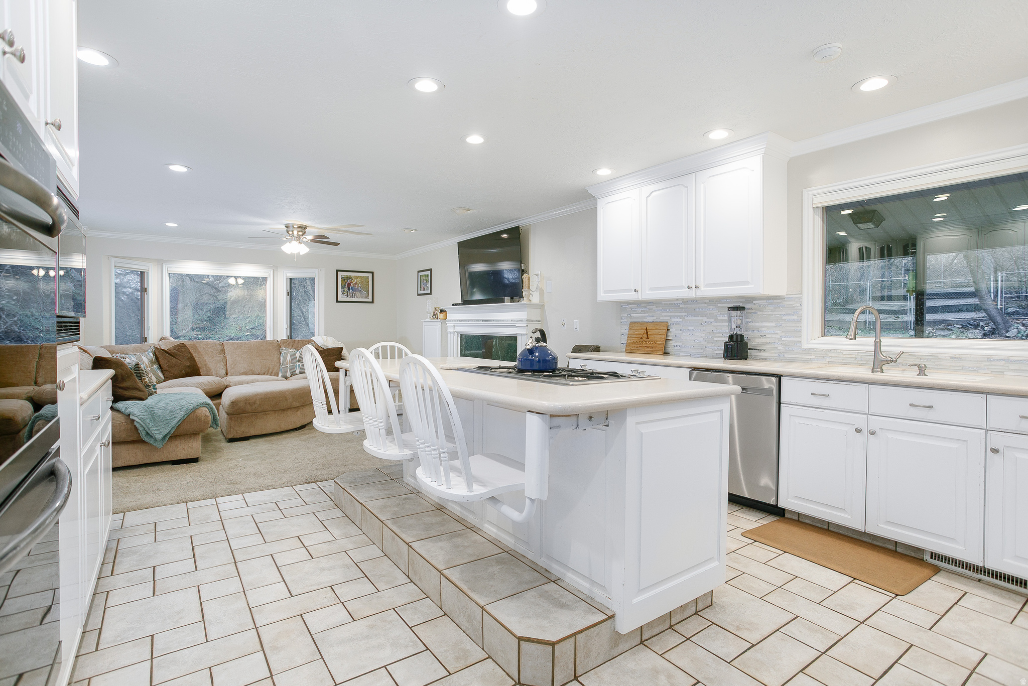 WOODLAND SPRINGS - Residential