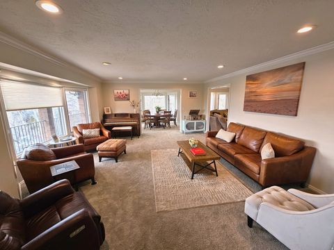 Tiny photo for 383 S 500 E, Farmington, UT 84025 (MLS # 2140170)