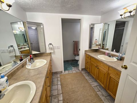 Tiny photo for 383 S 500 E, Farmington, UT 84025 (MLS # 2140170)