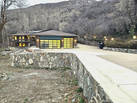 Tiny photo for 383 S 500 E, Farmington, UT 84025 (MLS # 2140170)