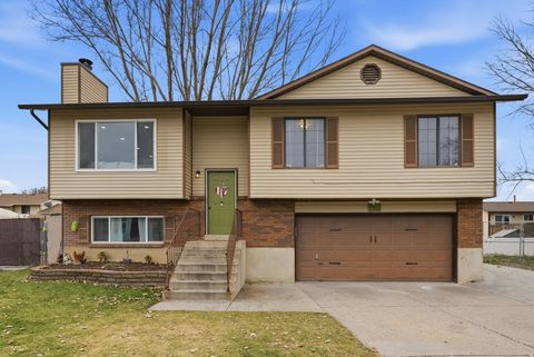 2963 W 5750 S Roy UT 84067